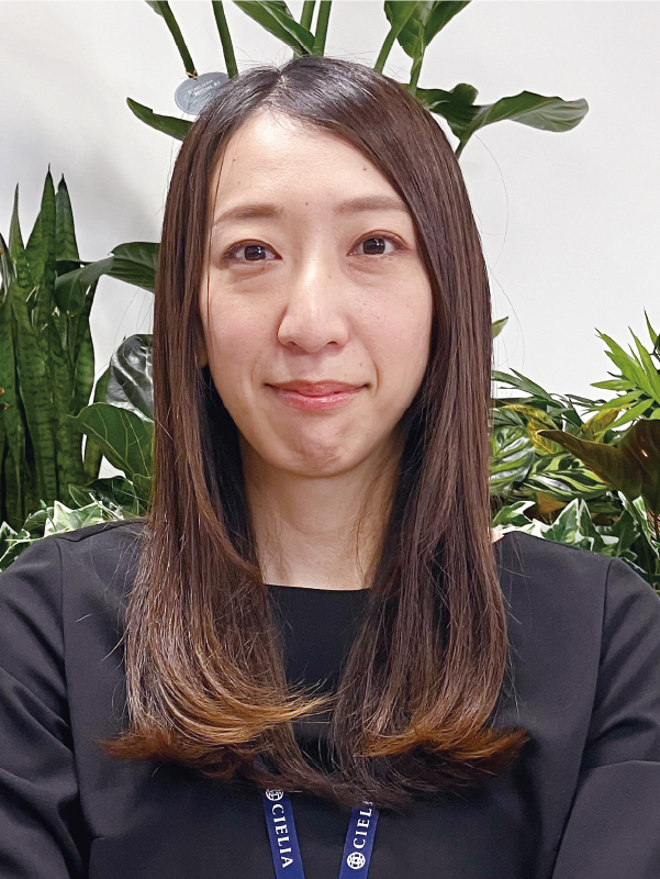 写真：経営管理本部 経営企画部 企画戦略グループ チーフリーダー 橋爪 翔子