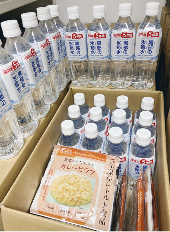 写真:非常時のための災害備蓄品例